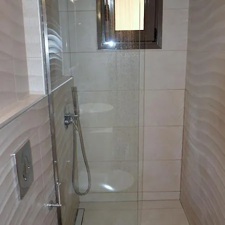 Goseventy Fresh 2 Bedroom Apartment * Χανιά